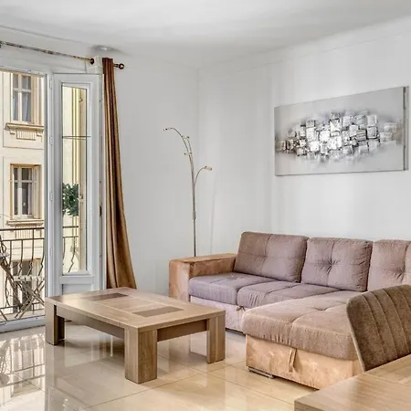 Spacious 2 Bed - 5 Mn Du Palais - Calme - Balcon كان