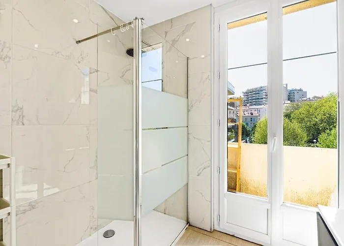 Апартаменты Spacious 2 Bed - 5 Mn Du Palais - Calme - Balcon