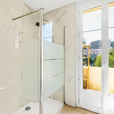 Apartamento Spacious 2 Bed - 5 Mn Du Palais - Calme - Balcon